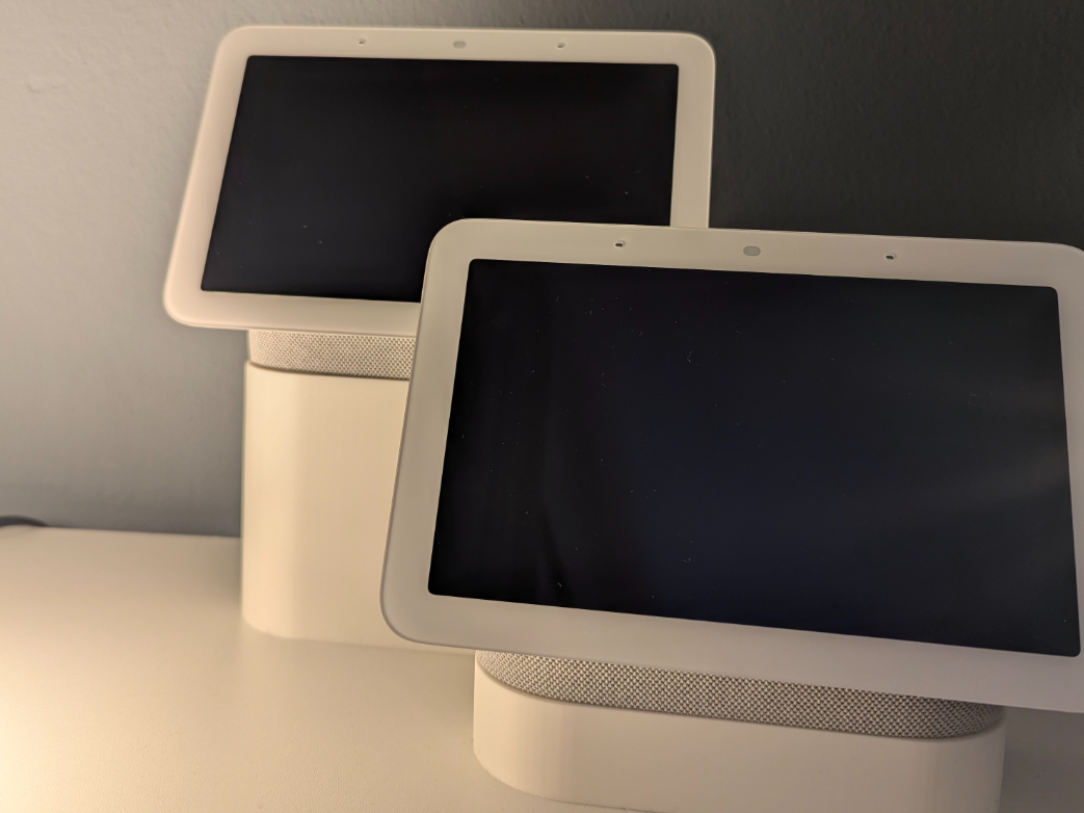 Google Nest Hub 2 Stand – Keep Your Cables Tidy 
