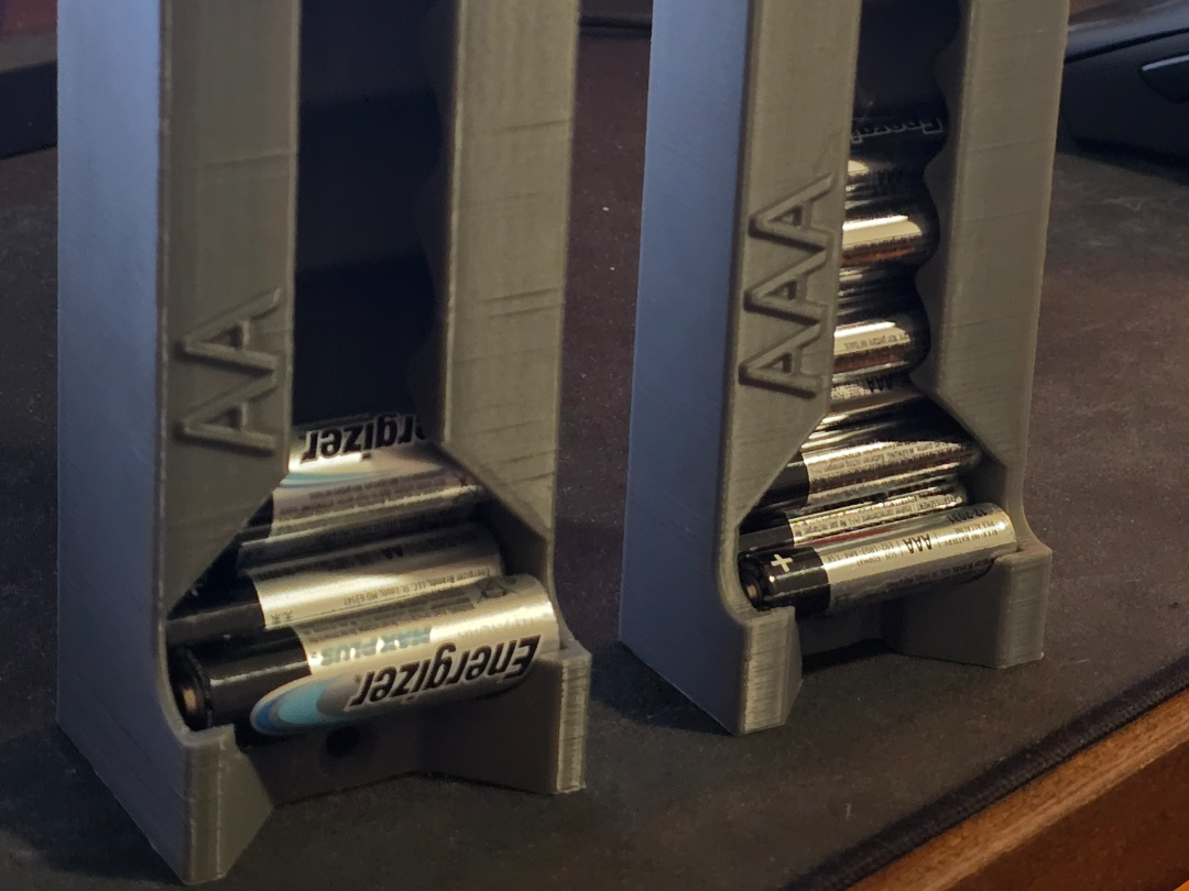 FIFO battery dispensers for AA/AAA