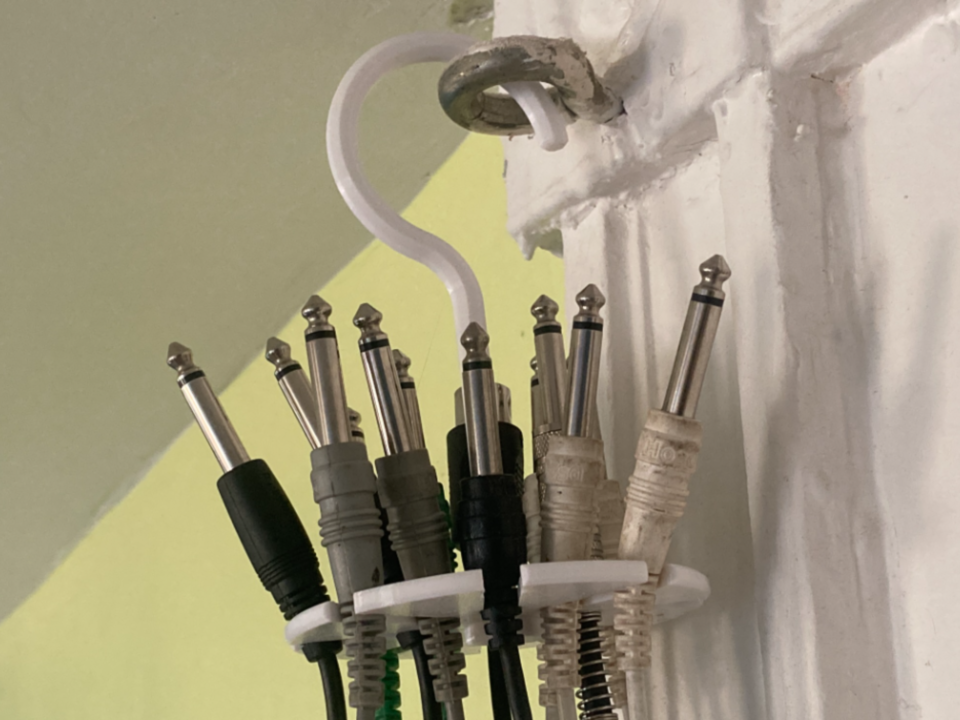 1/4" / 6.3mm Instrument Cable Holder and Hook