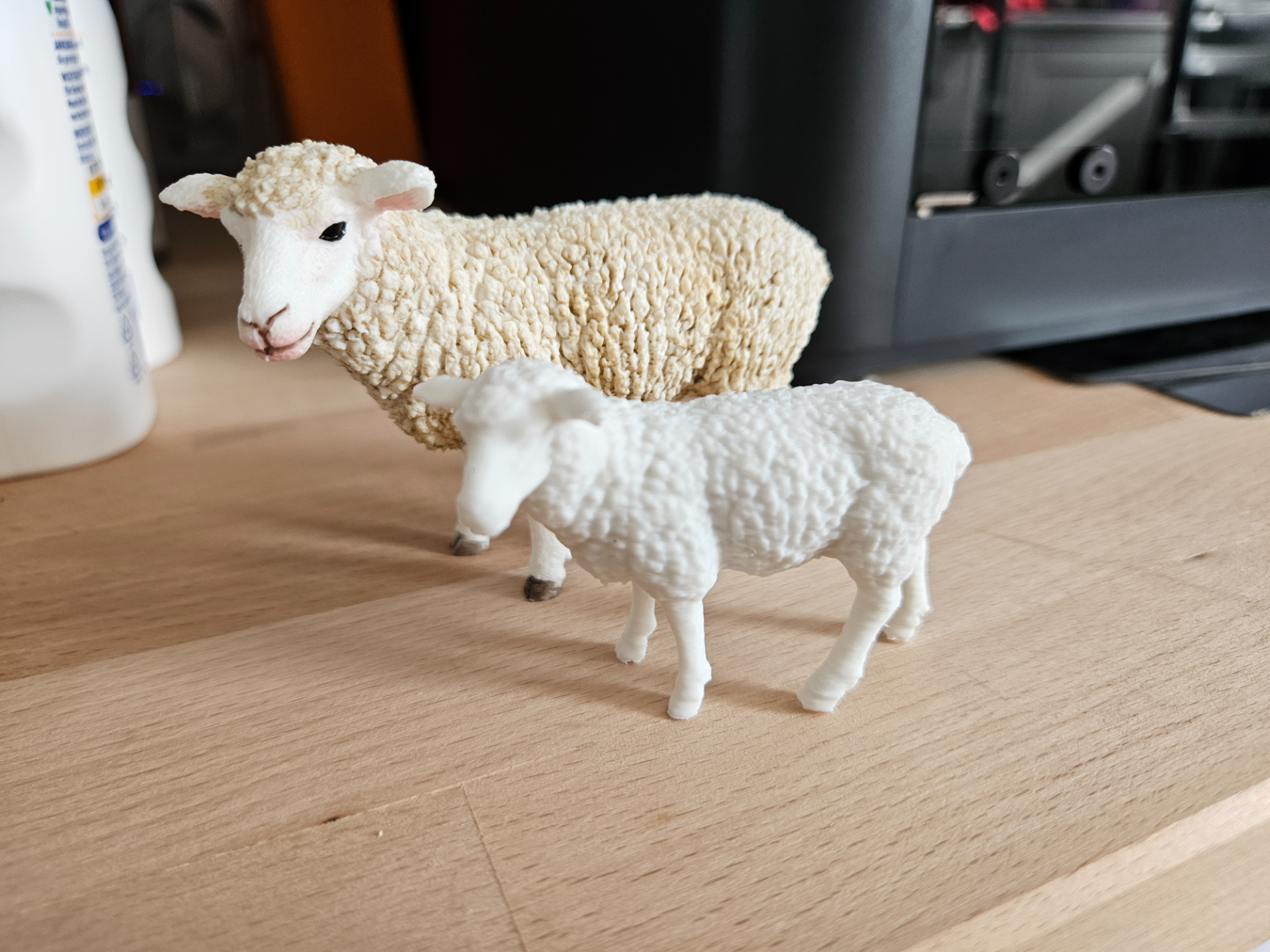 Sheep figure / sculpture (3D scanned)