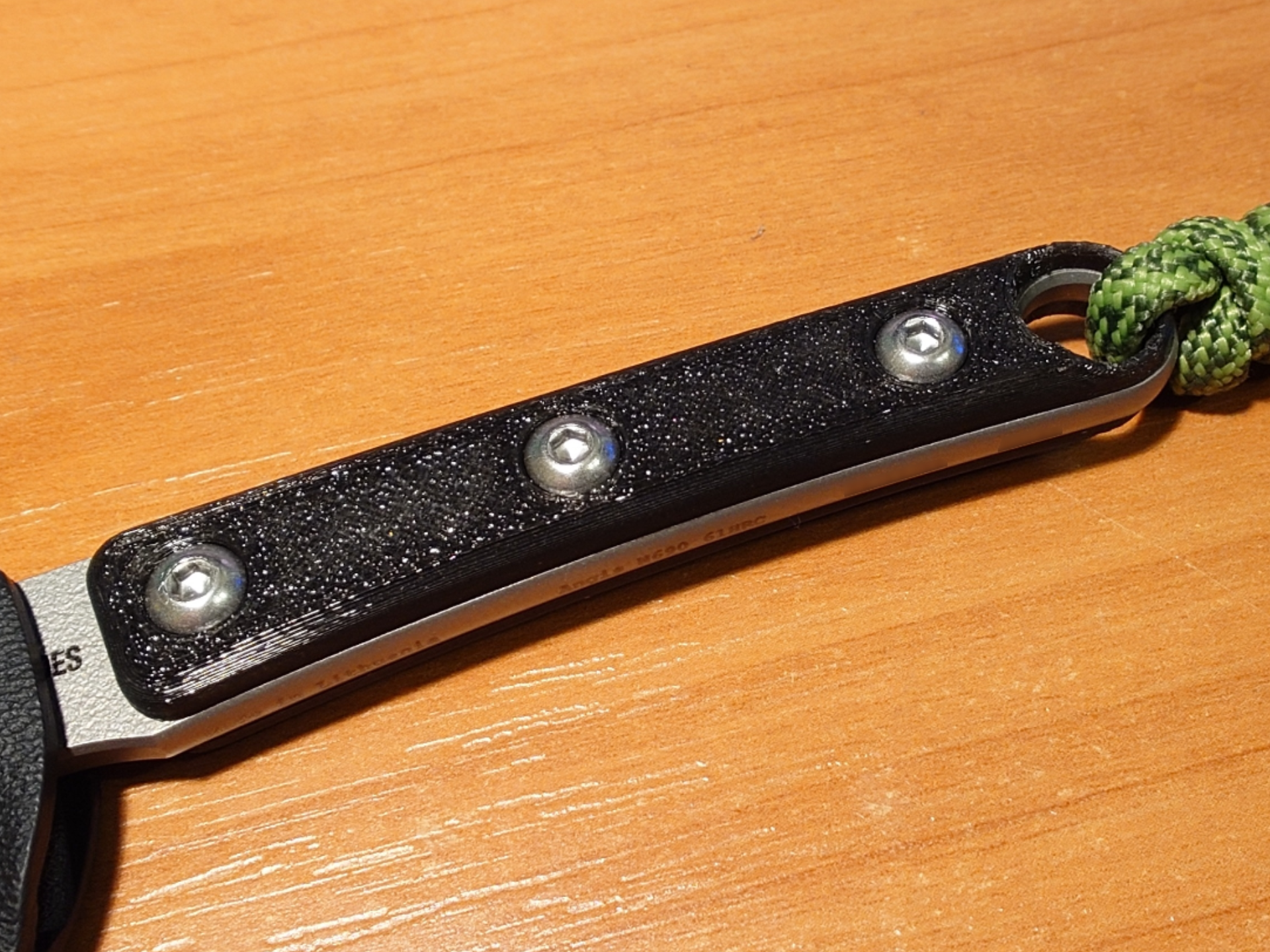 Simple handle for Baltic Blades Angis gen2