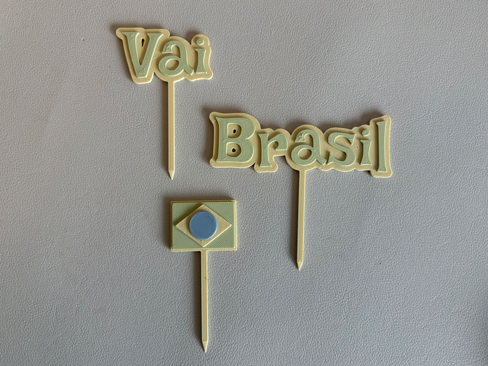 Brasil cake topper (palito de petisco)