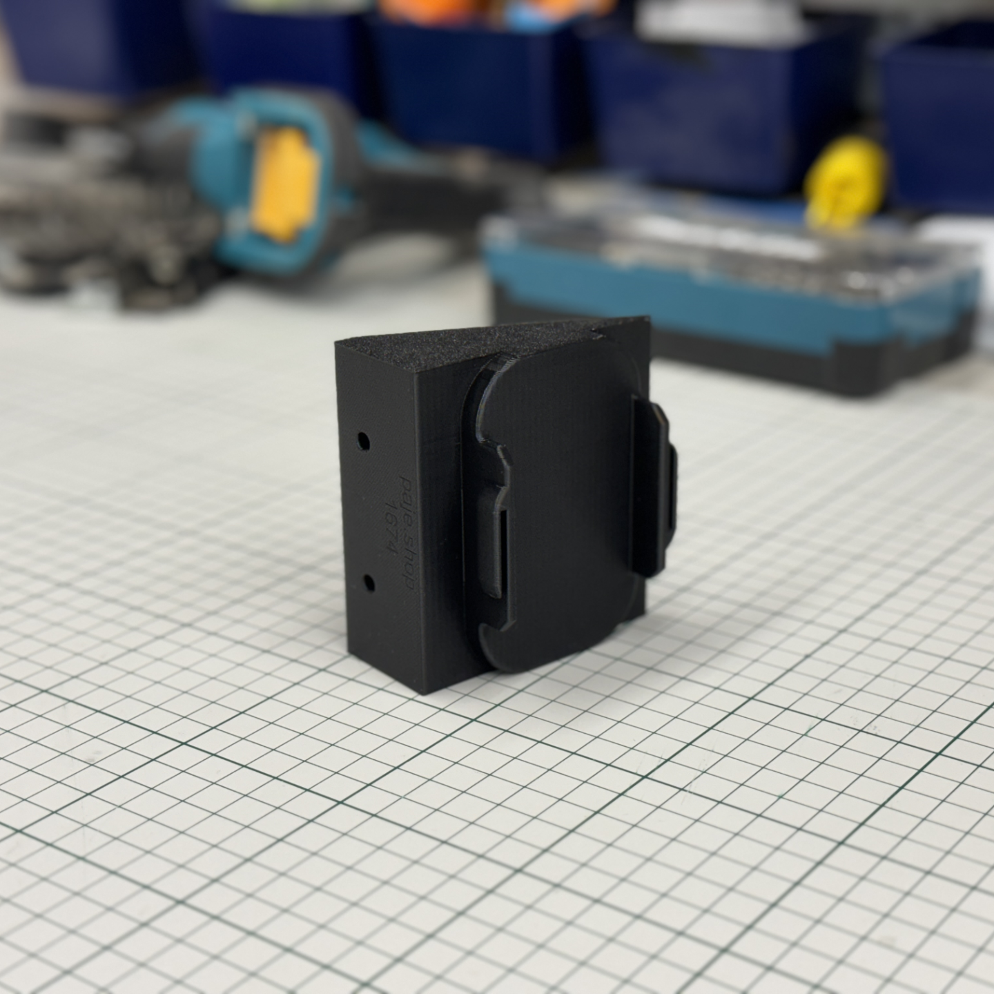 Makita 18v LXT sideways mount