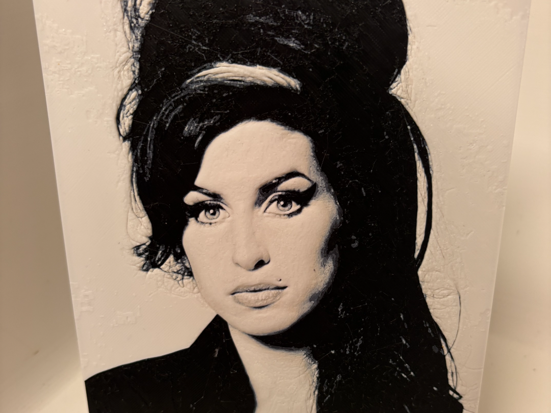 Amy Winehouse Hueforge