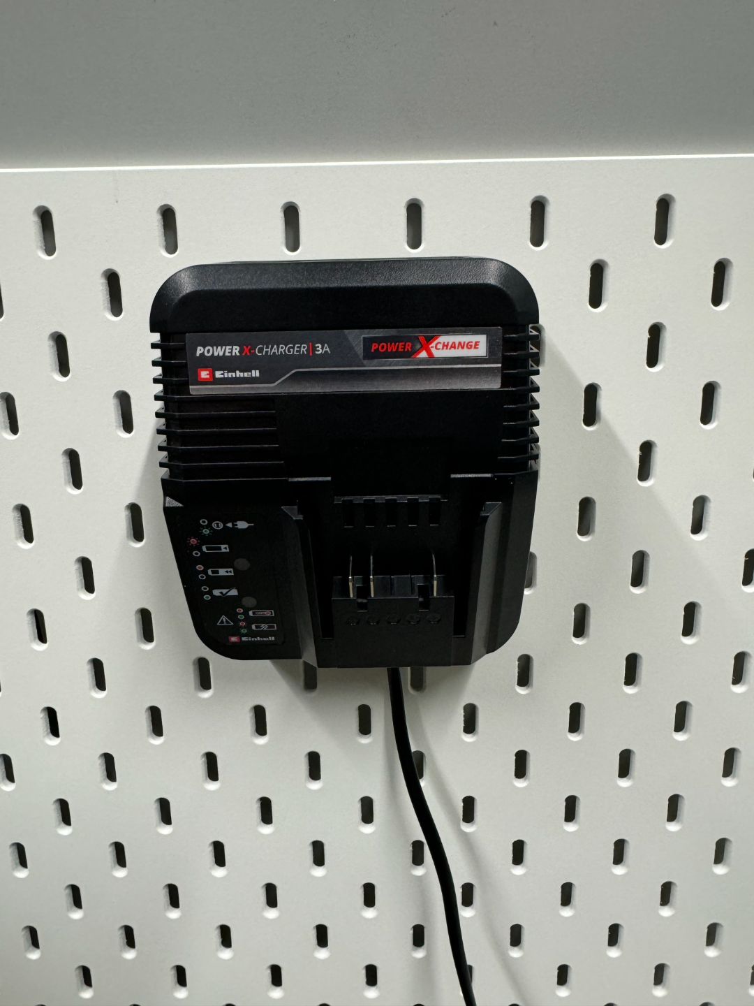Einhell Power X-Change Halterung für Ikea Skadis