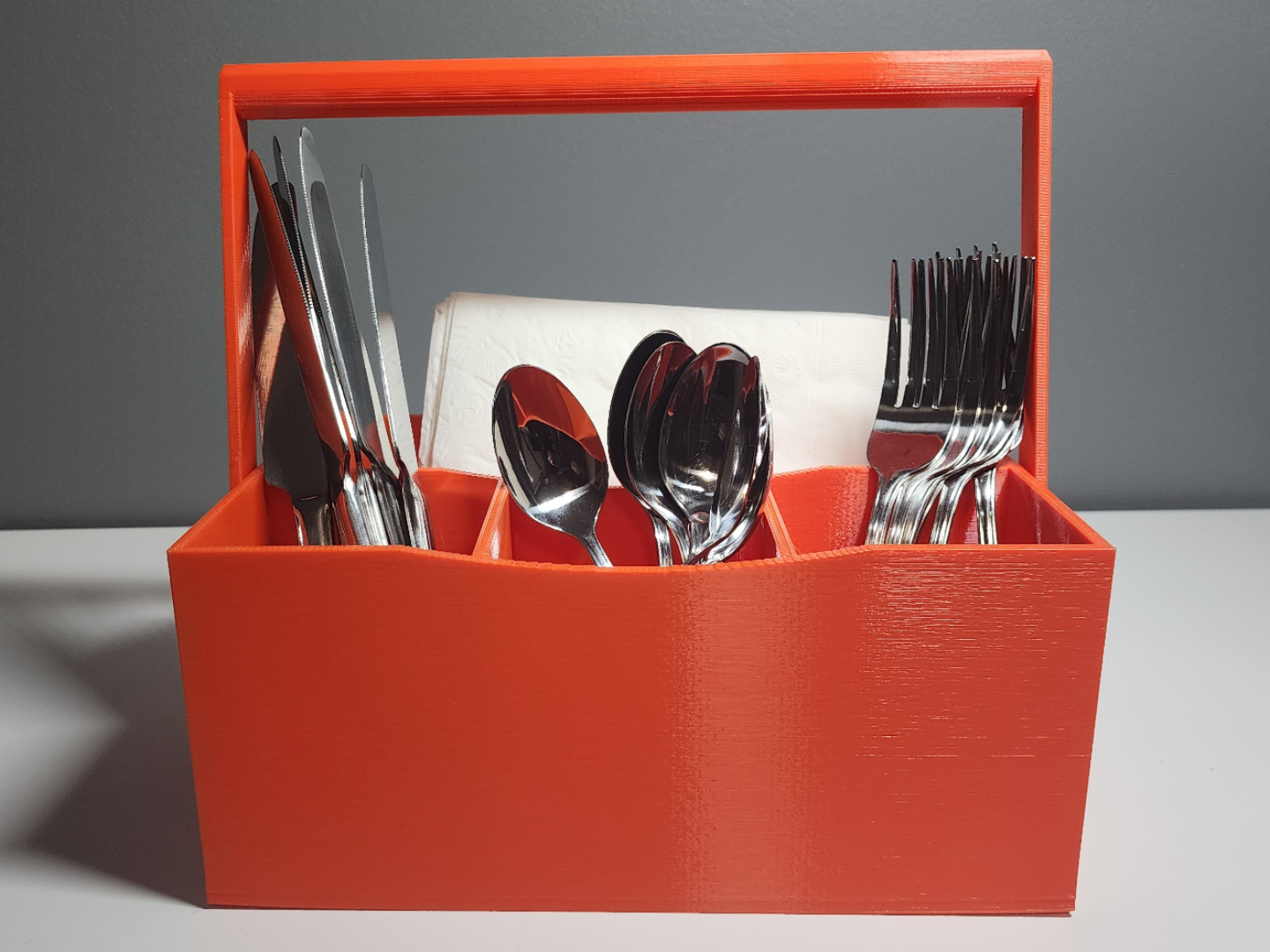 Caddy with Print-In-Place Handle | 4/6 Sections