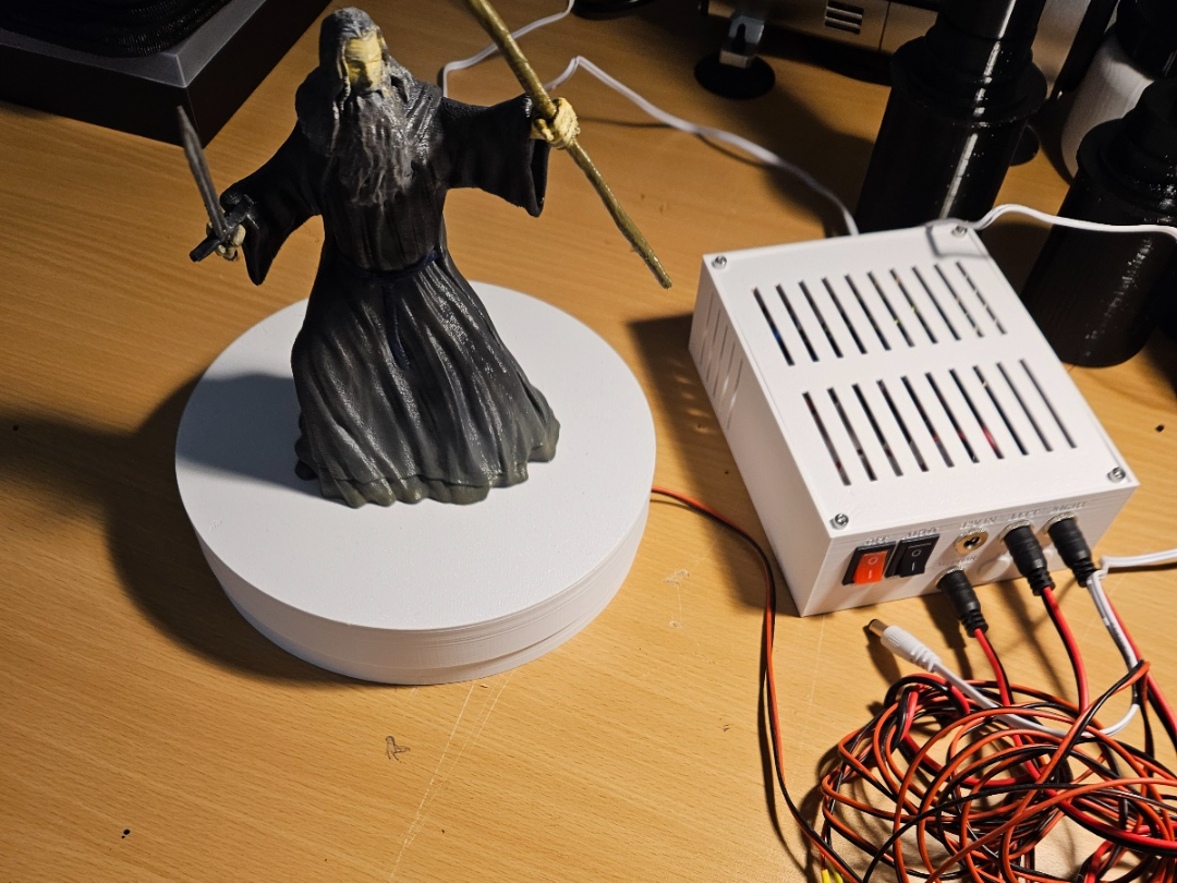 Motorized Hands Free Turn Table