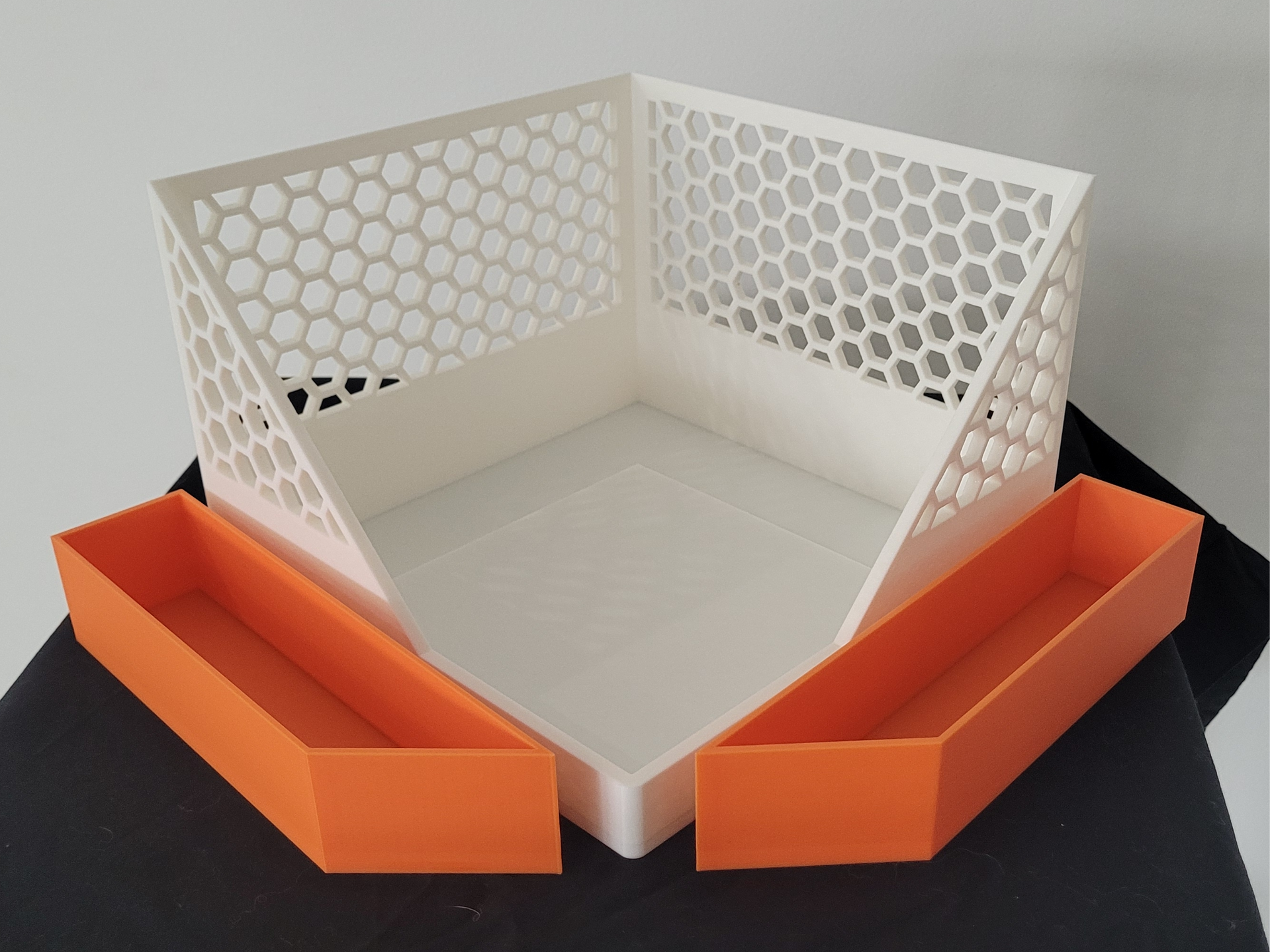 Rabbit Hamster Feeding Station