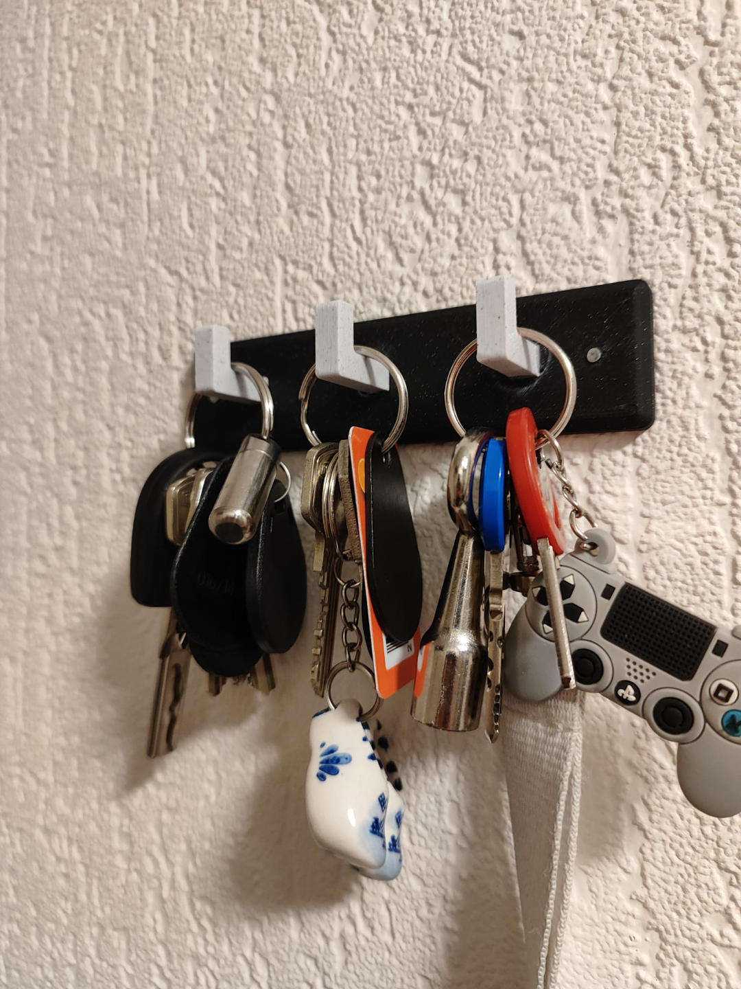 key holder wall mounted