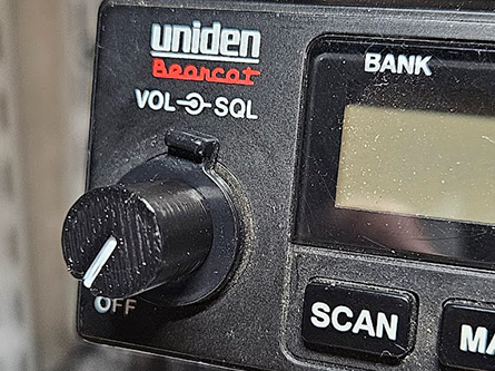 Uniden 760XLT volume knob