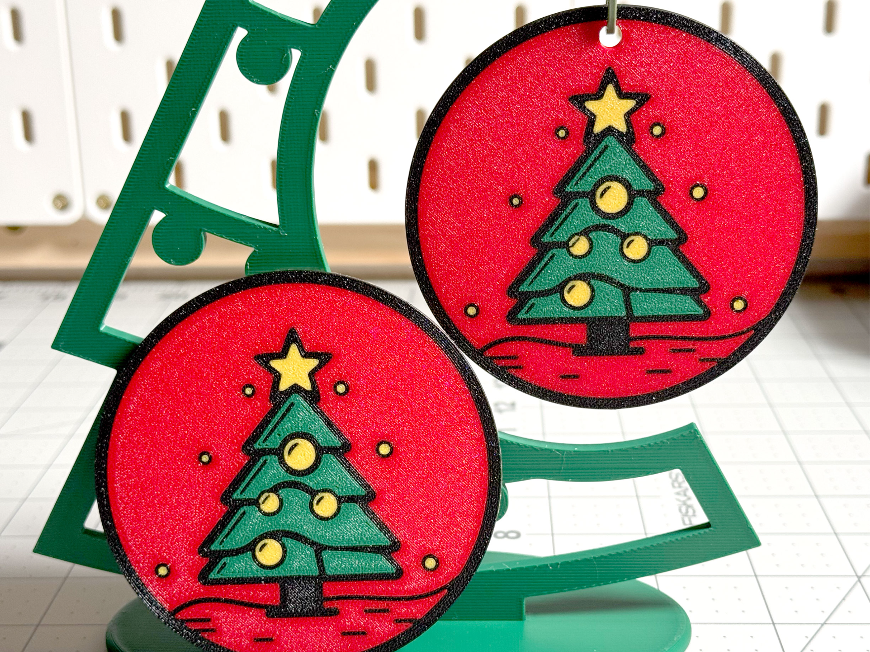 Christmas Ornament / Coaster of a Decorated Tree