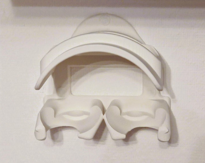 Quest 3 Wall Mount (Headset + Controllers)