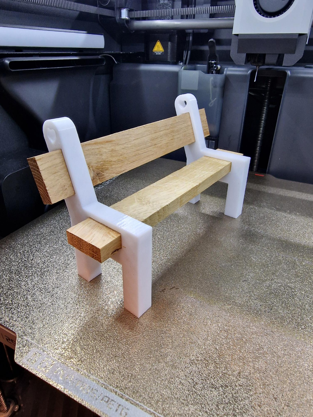 Klötzchenbank / Parkbank /Bank/Park bench/Holzbank