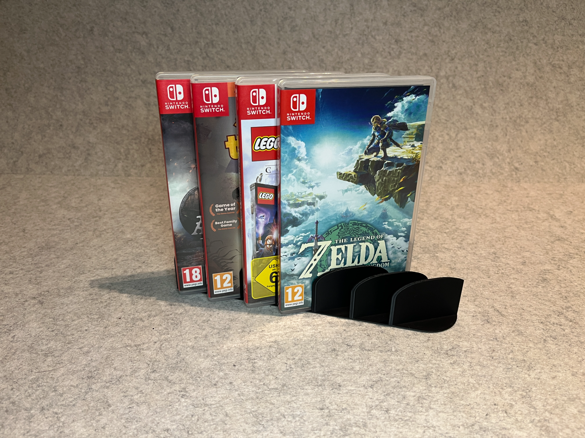 Display stand holder for 6 Nintendo Switch games