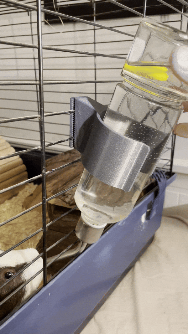 Snap-in holder for water bottle -69mm-Trixie 500ml