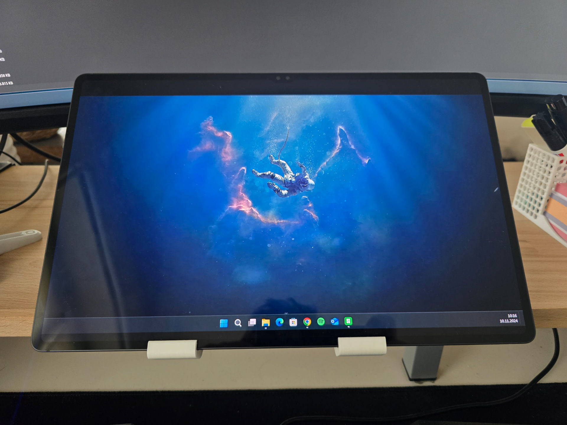 Desk Tabletholder