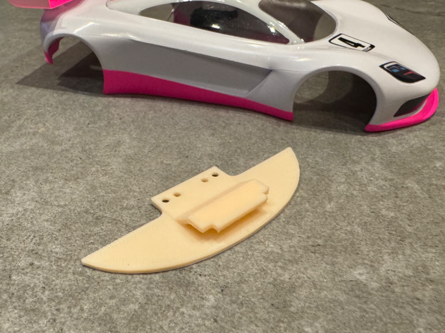 Reflex Racing Piranha Body Mount Multiple