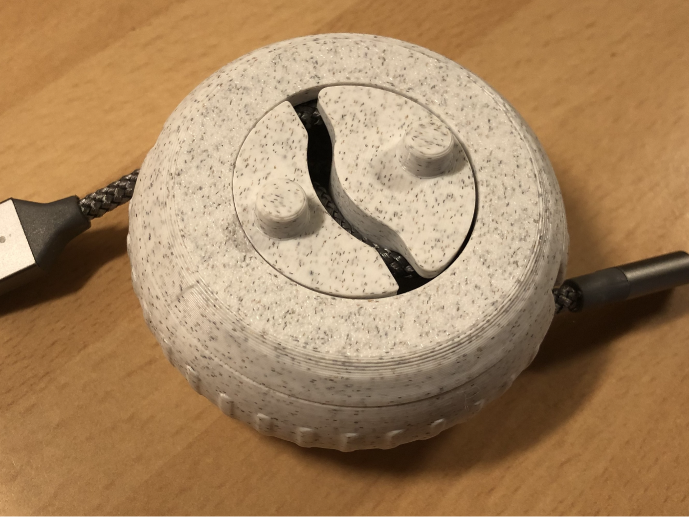 Portable Cable/Cord Winder Pucks V2