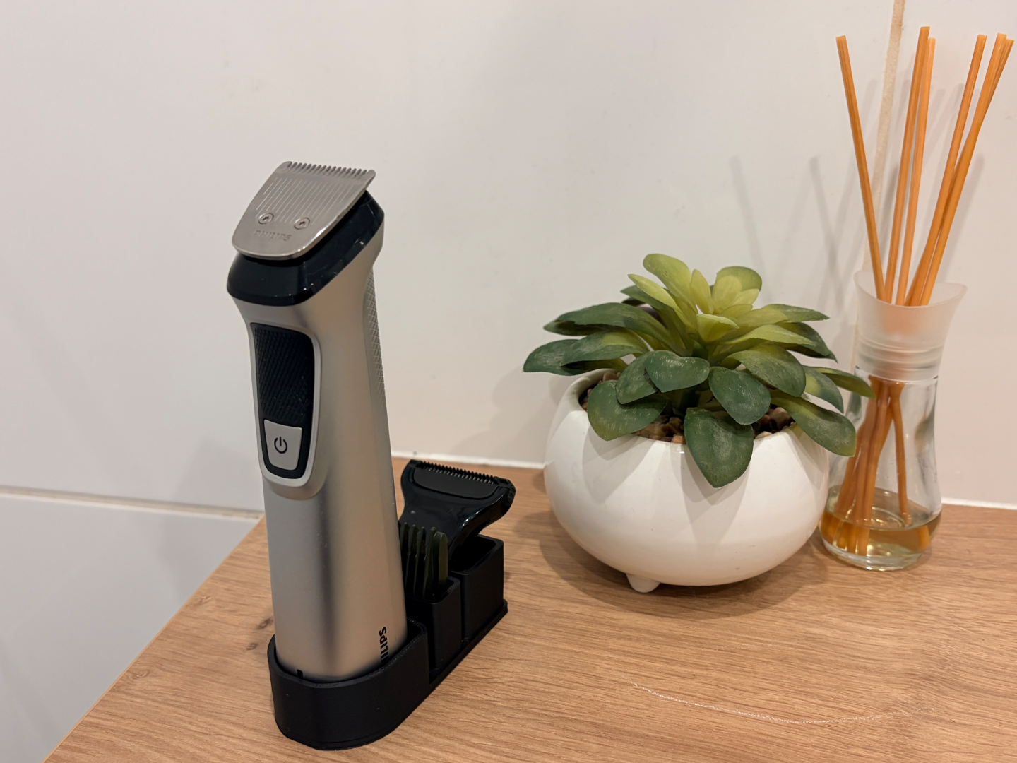 Philips 7000 All-in-One Trimmer Stand (MG7730)