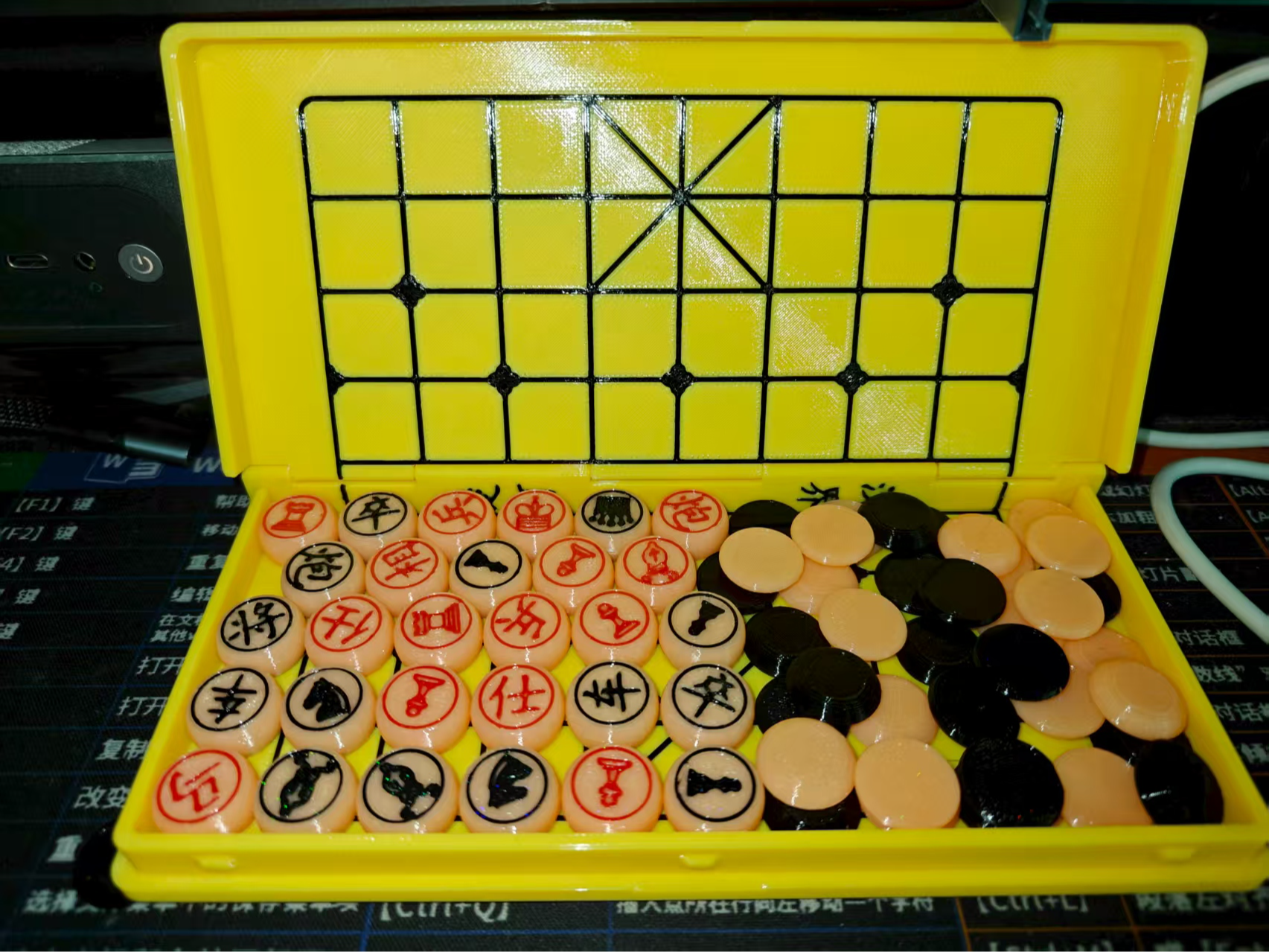 三合一象棋和五子棋&收纳棋盘 / chess&xiangqi&chessboard box
