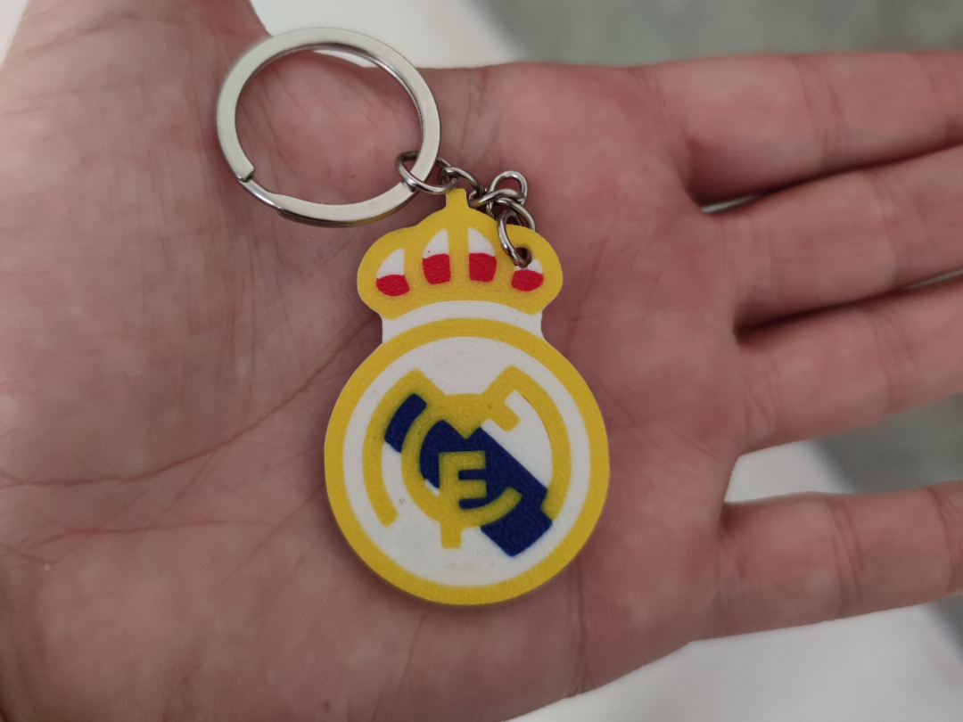Llavero 3D Minimalista del Escudo del Real Madrid