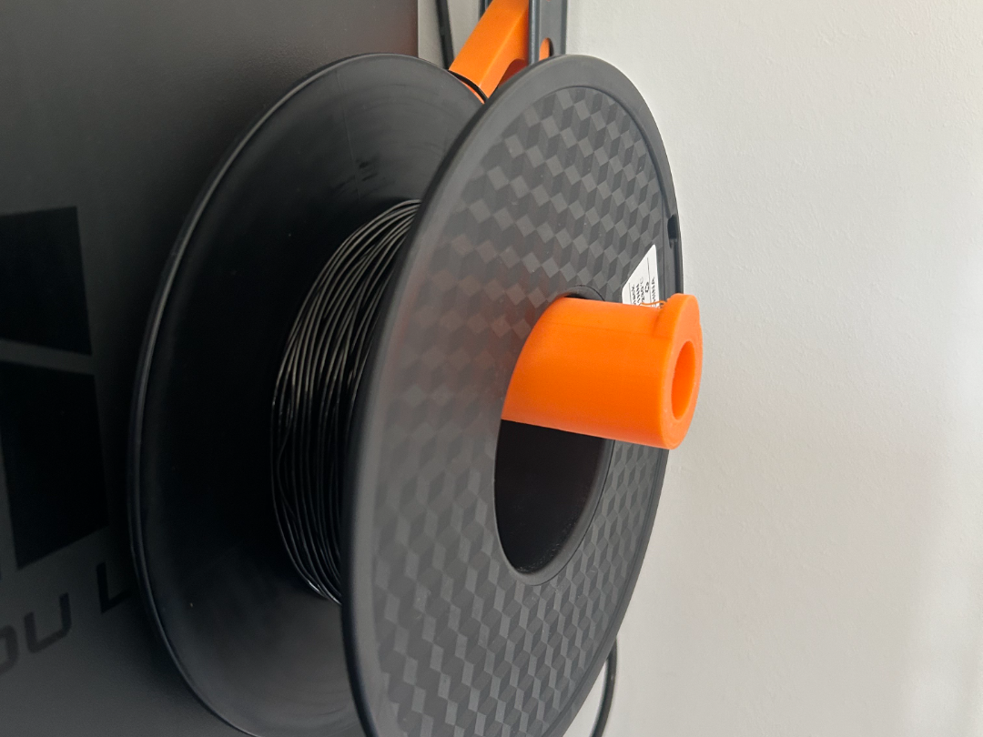 RACKING SPOOL HOLDER