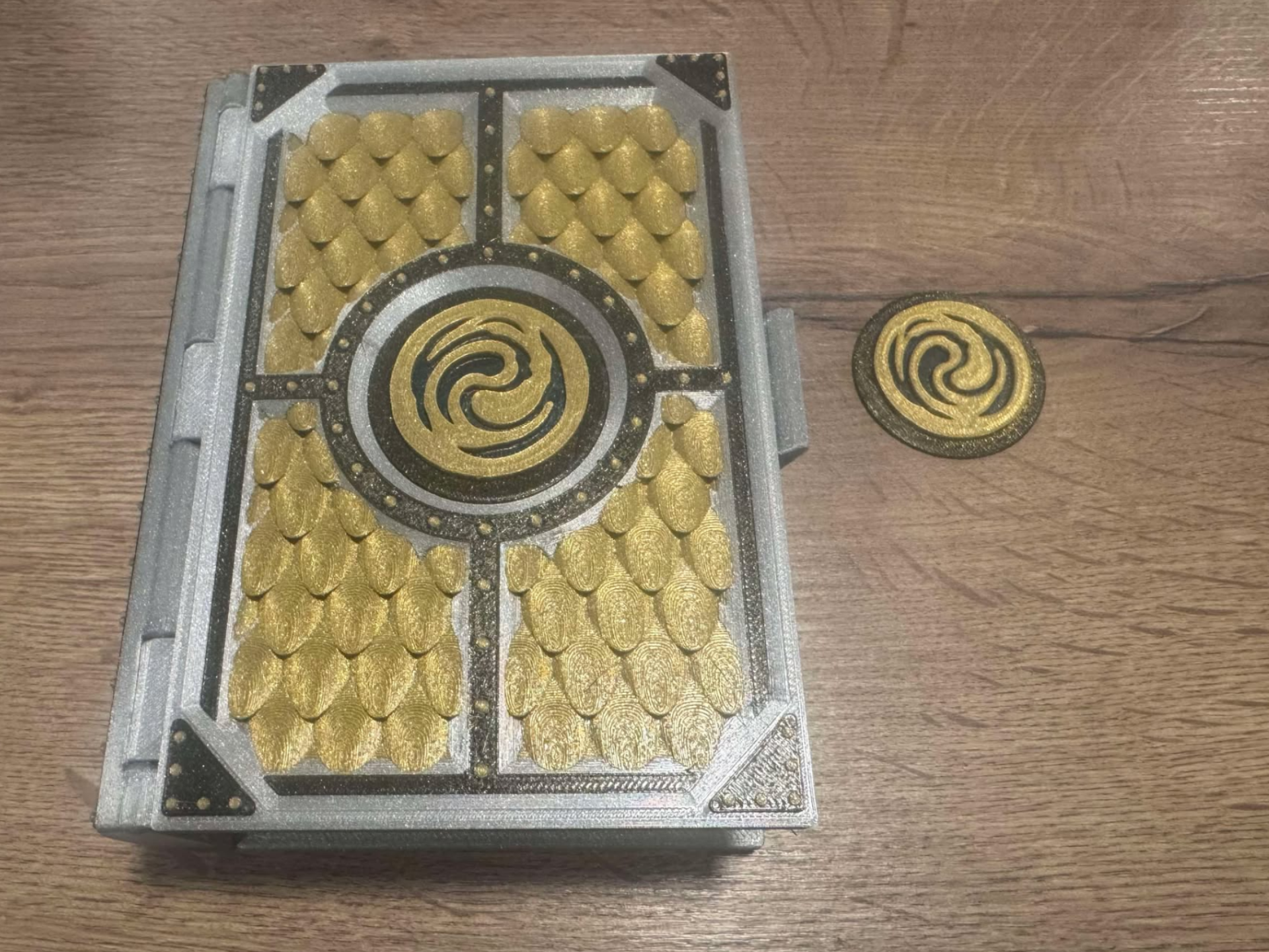 Insert Class Symbols AlteredTCG in DnD Dice Book