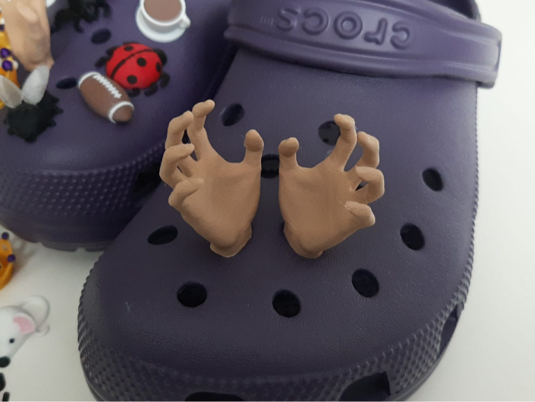 Crocs Charm "Hands"