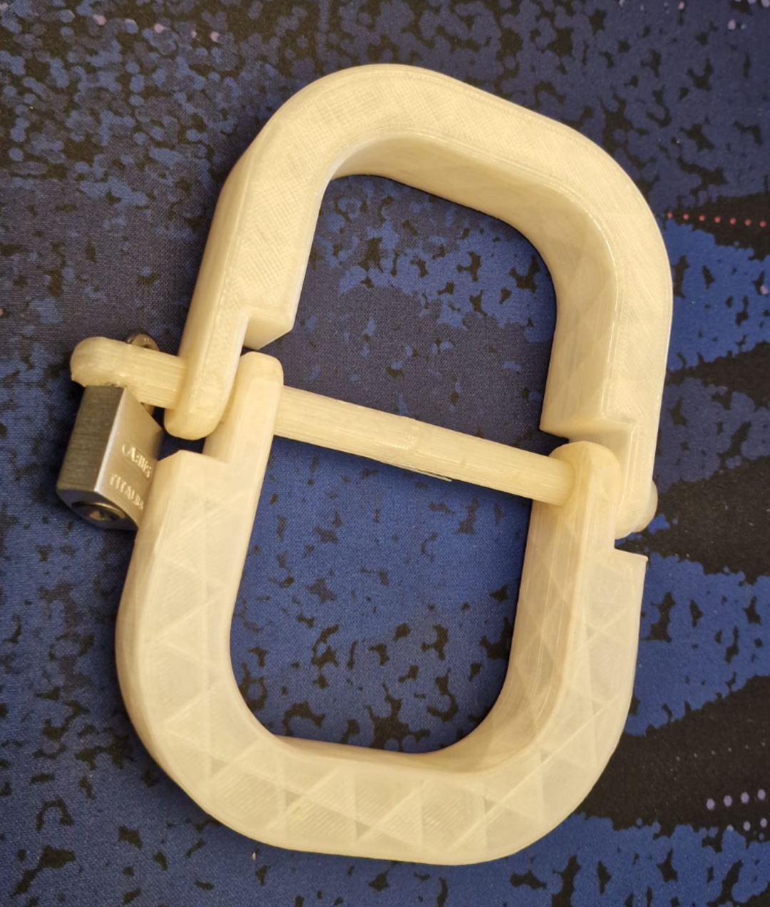 Simple handcuffs