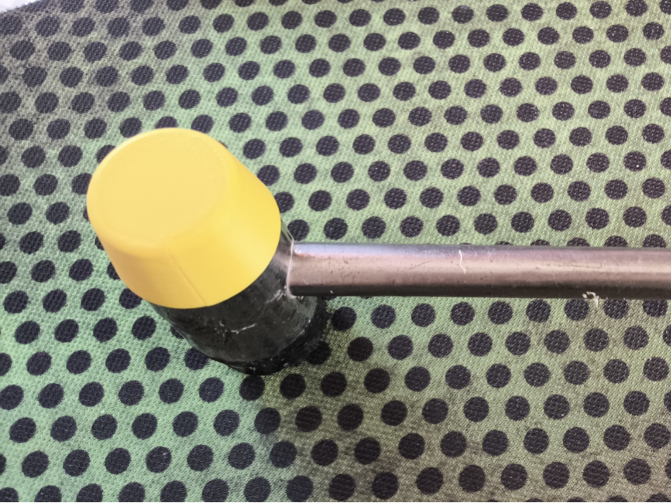 Screw-in tip for rubber-plastic hammer
