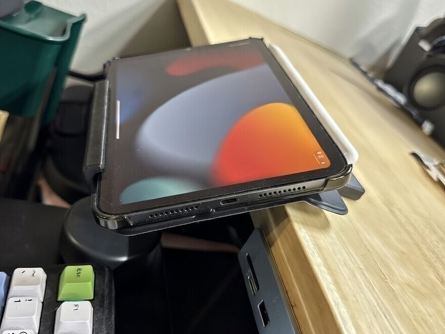 Desk Holder For Ipad