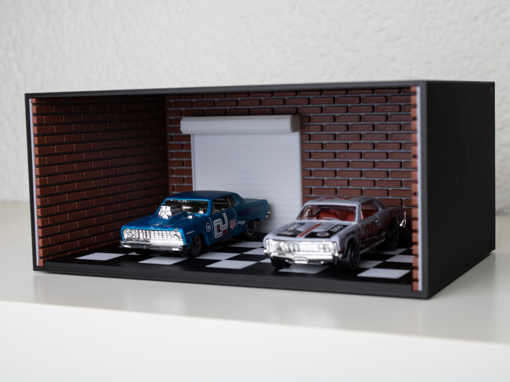 Diecast garage display