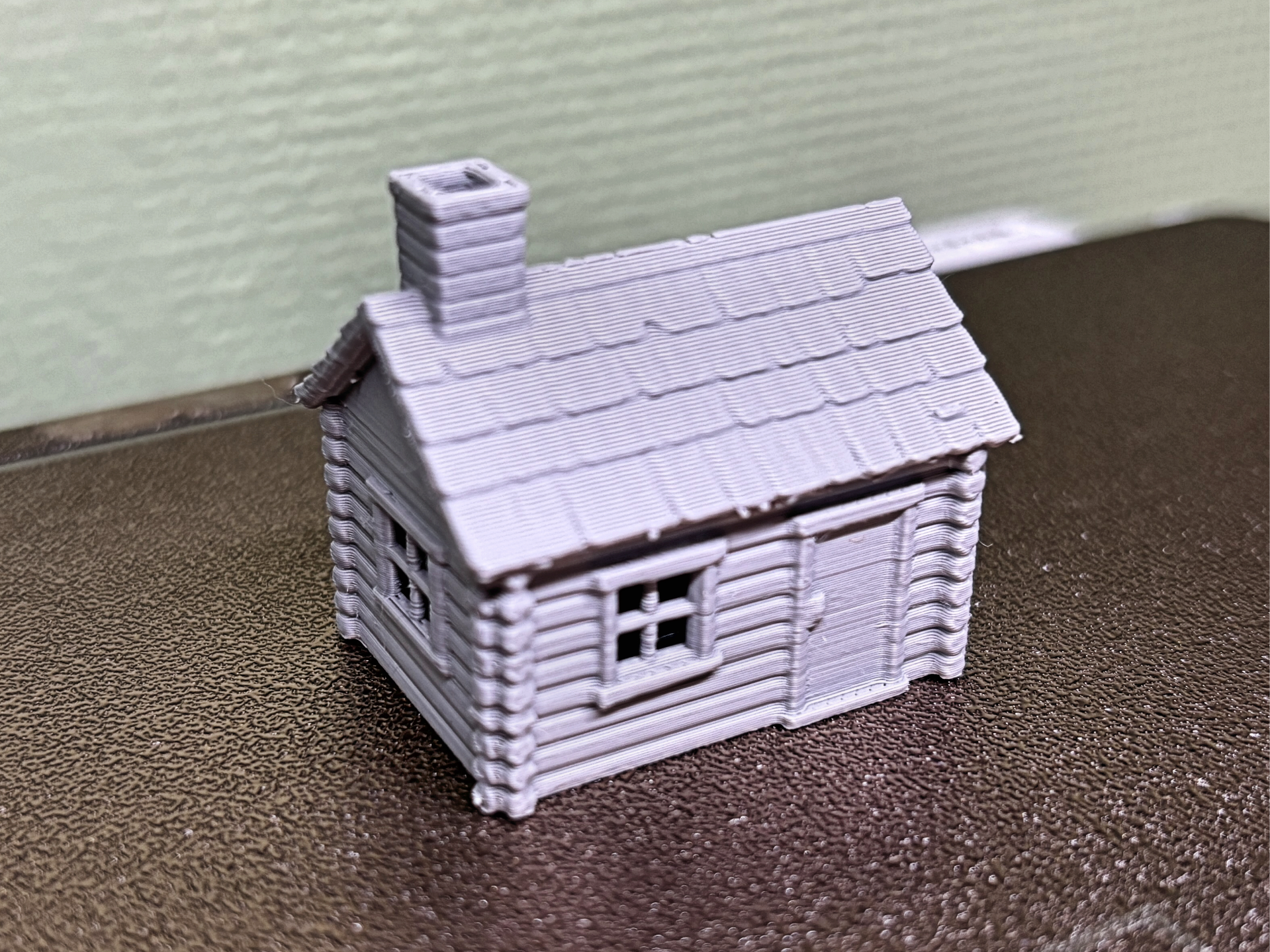 N Scale Old Log Cabin .. Model Railway