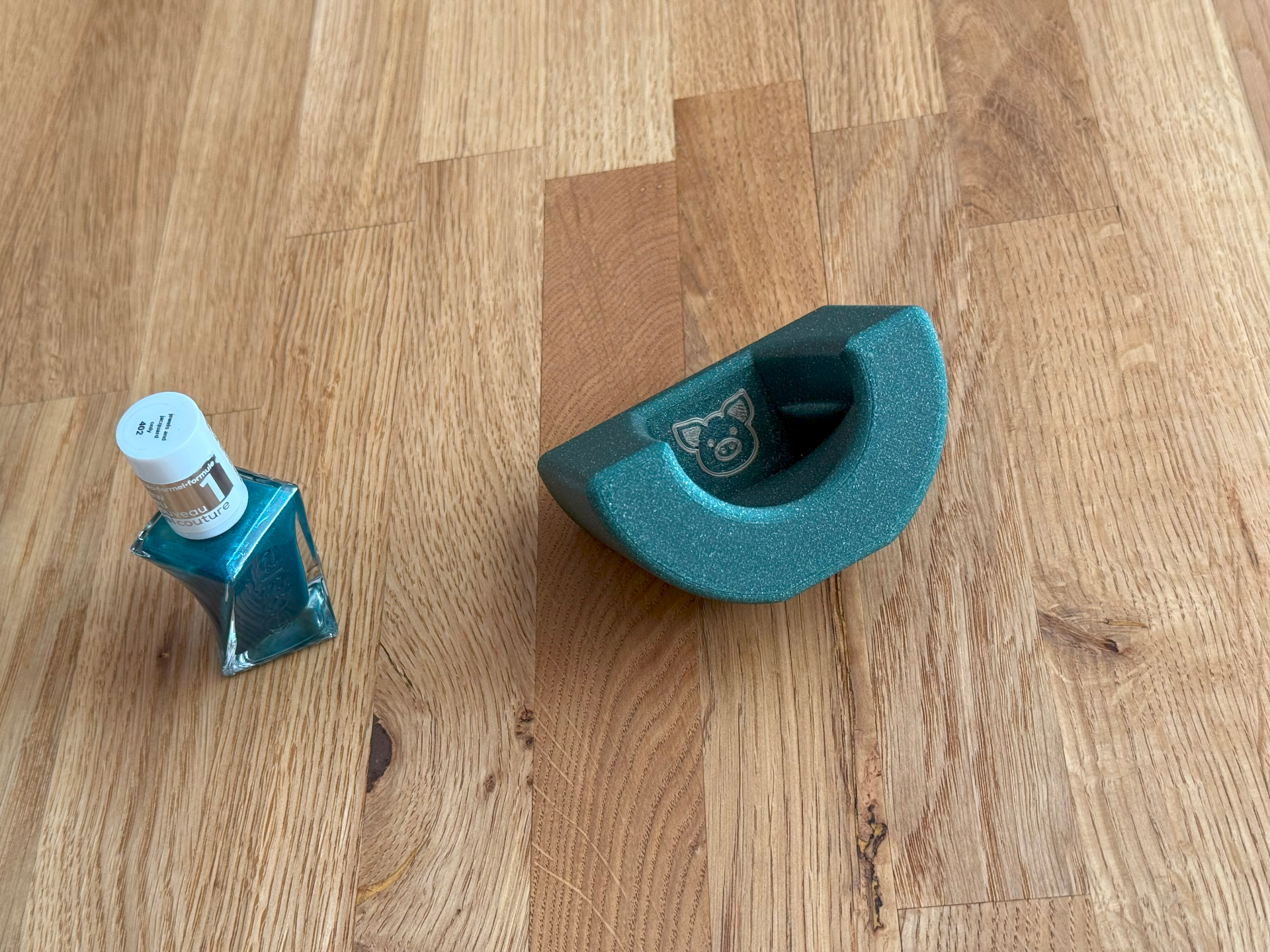 Nail Varnish / Polish Holder