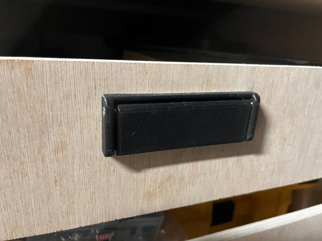Low profile Drawer Handle