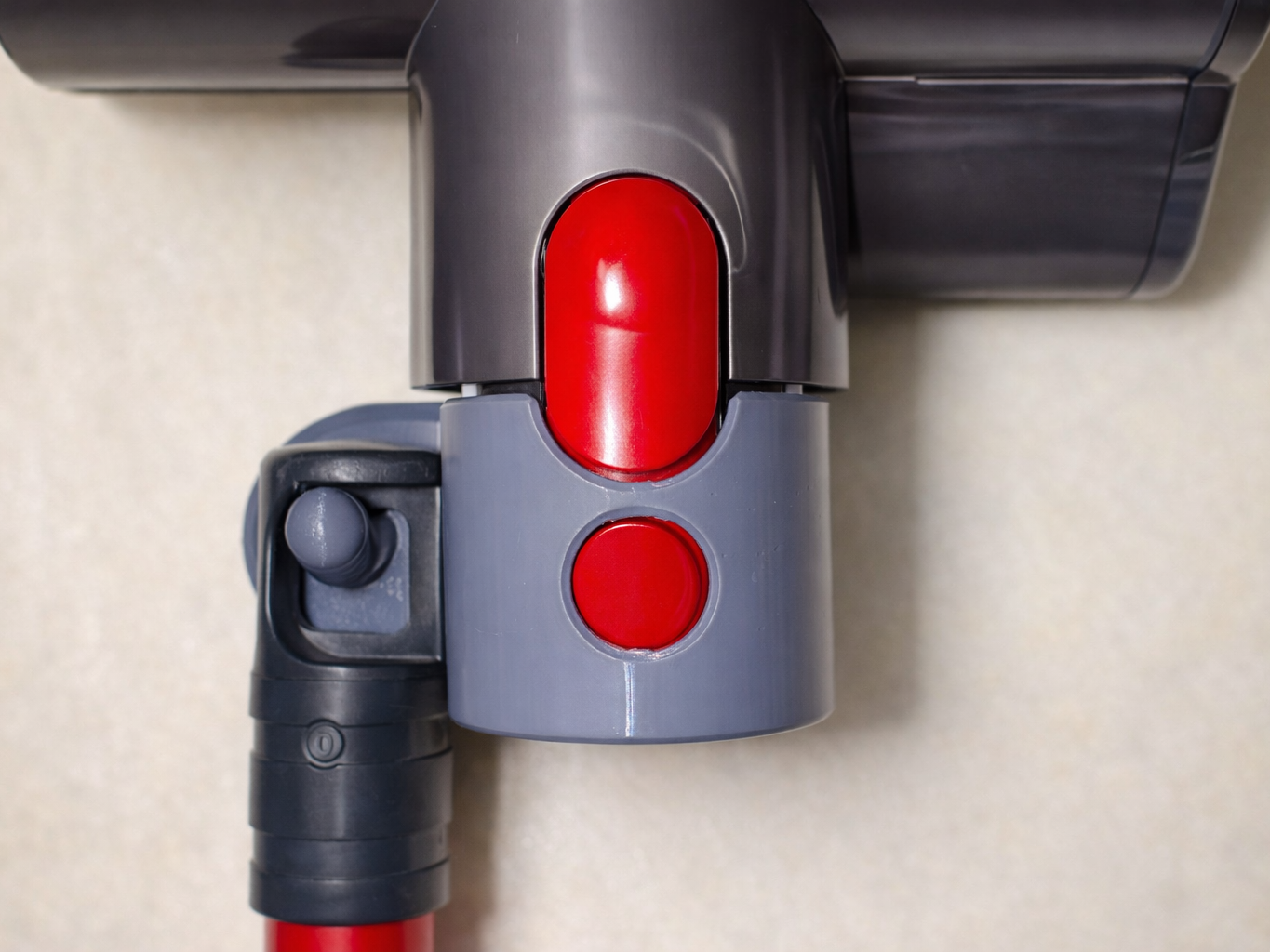 Dyson und Besen Halter