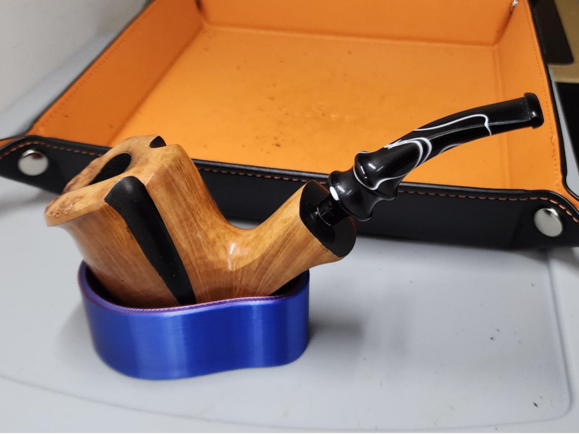 Pipe Holder for Bent Pipes