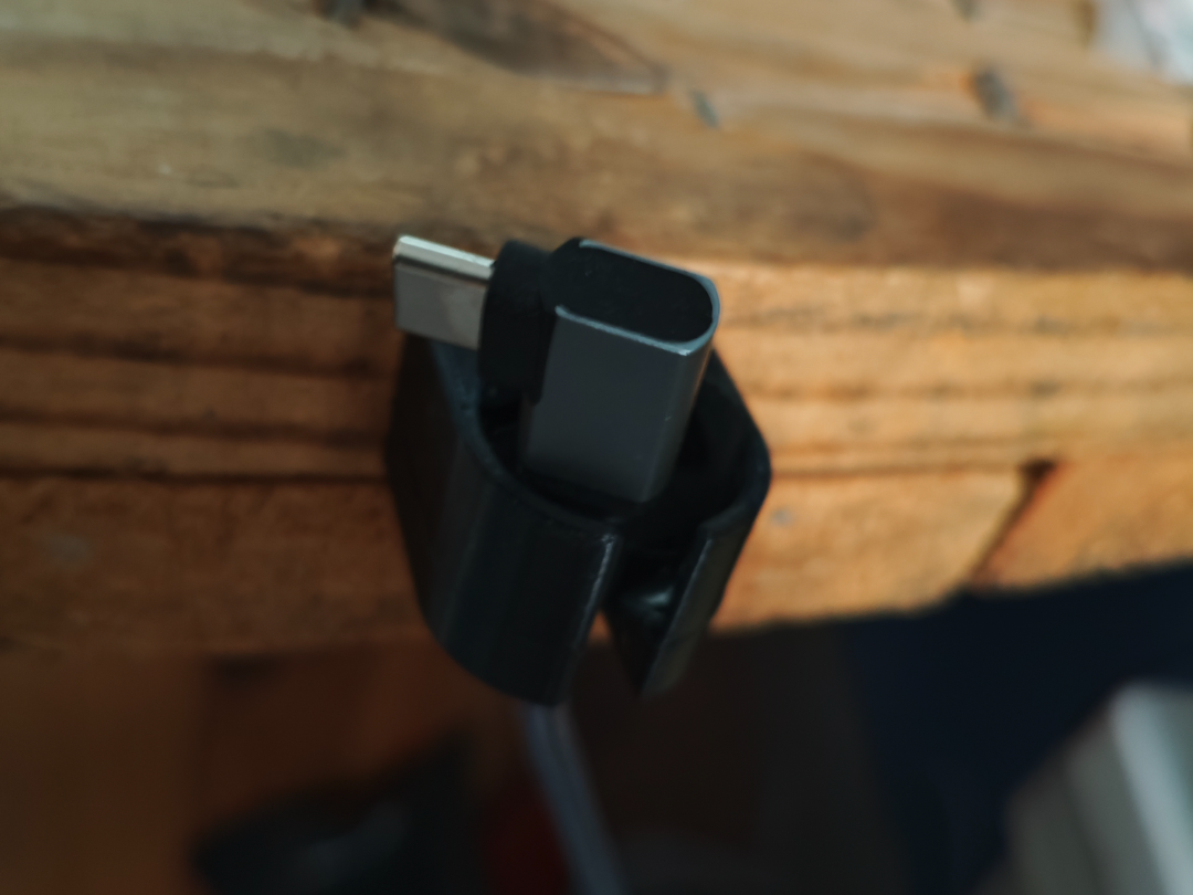 Oculus Quest Link USB Cable Desk Bracket Holder