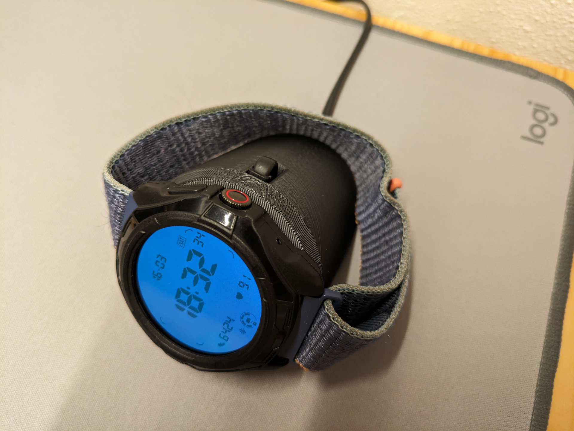TicWatch Pro 5 GPS stand
