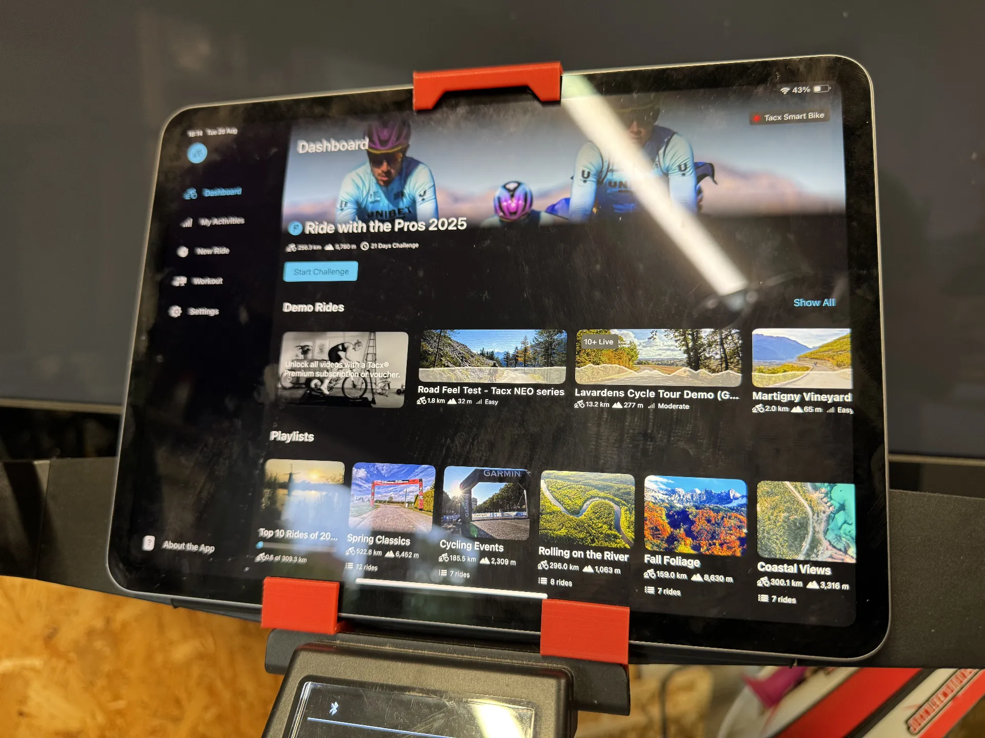 Tacx Smart Bike wider tablet holder