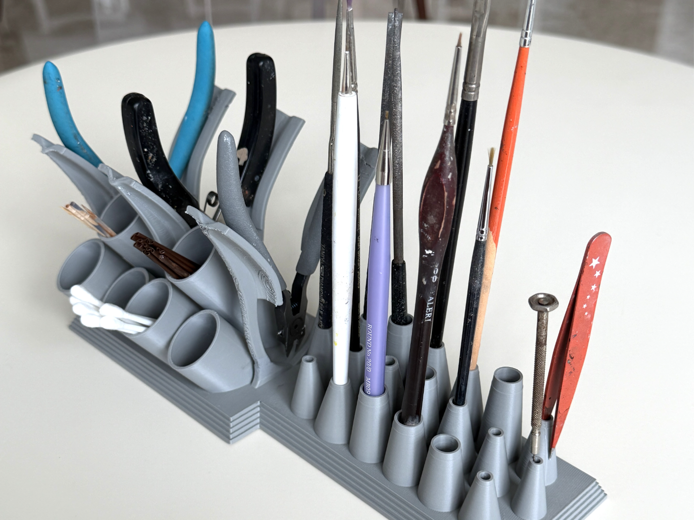 Model Brush Holder V2