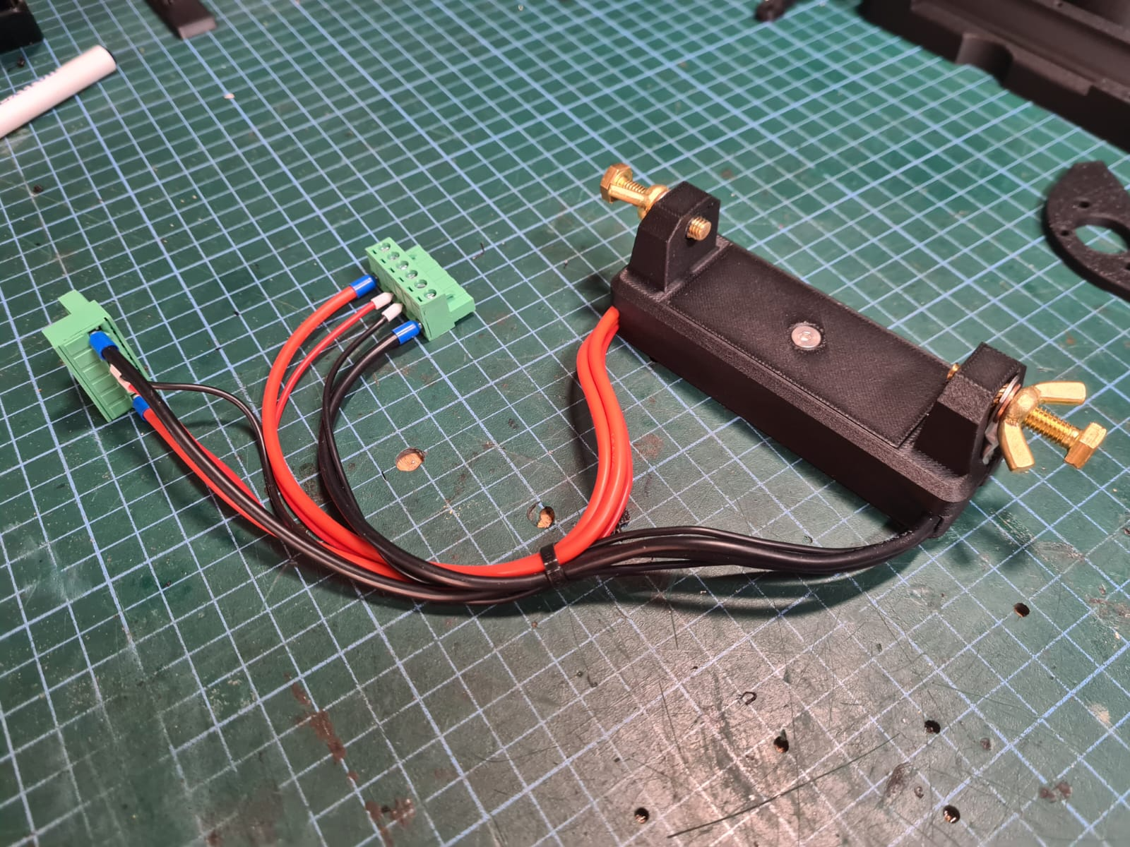 18650 / 21700 Cell Holder