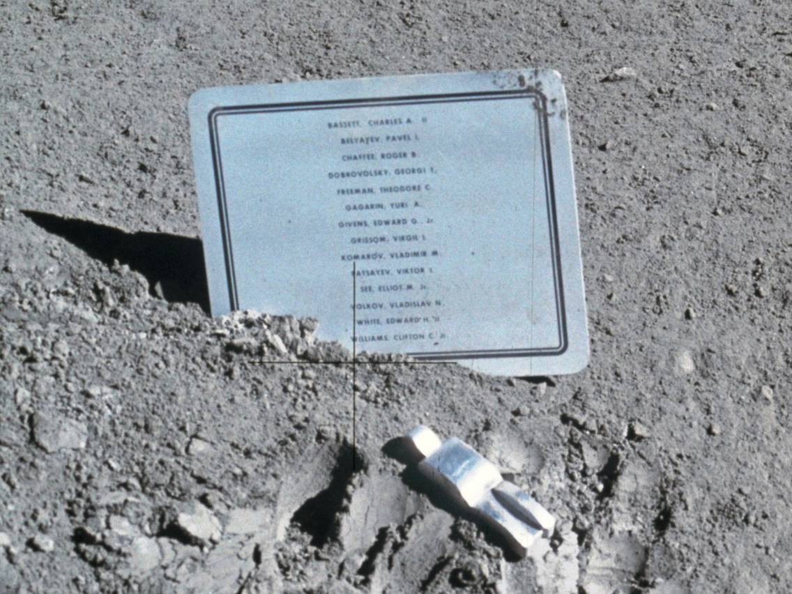 Fallen Astronaut Statue