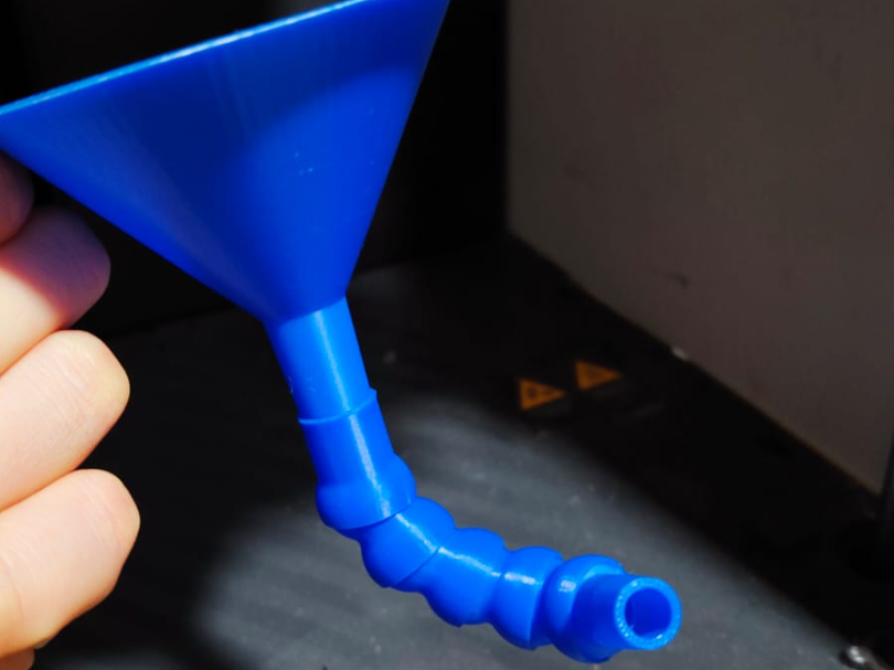 Embudo GRANDE 18cm diámetro ajustable
