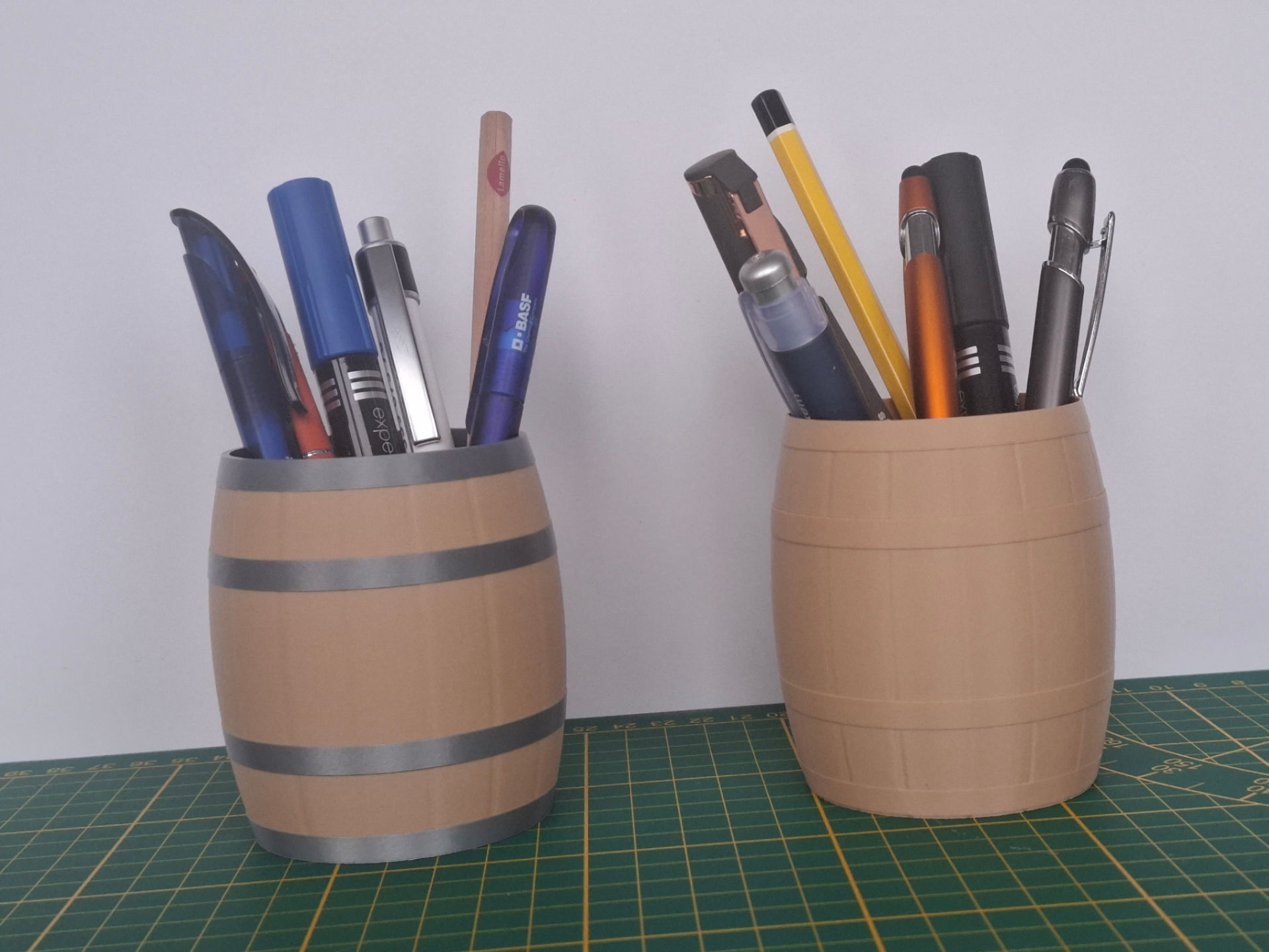 Holzfass als Stiftehalter oder Getränkekühler