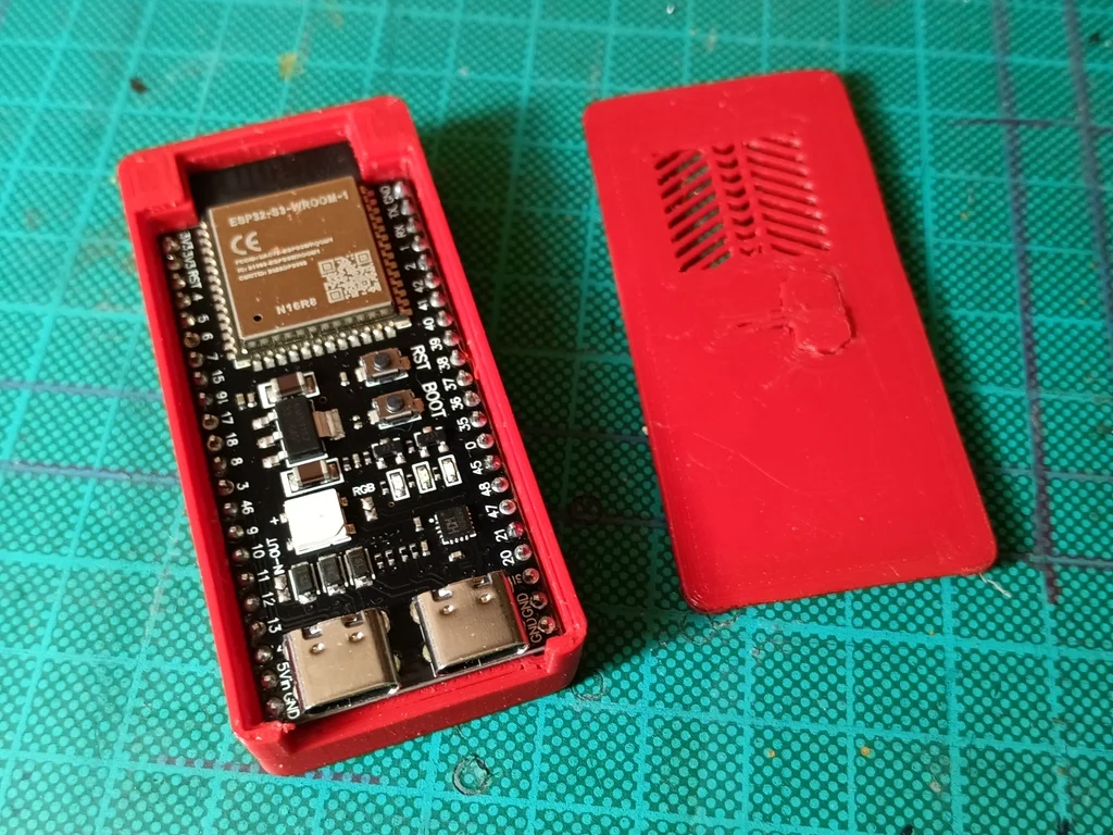 Espressif ESP32-S3-DevKitC-1-N8R8 Case