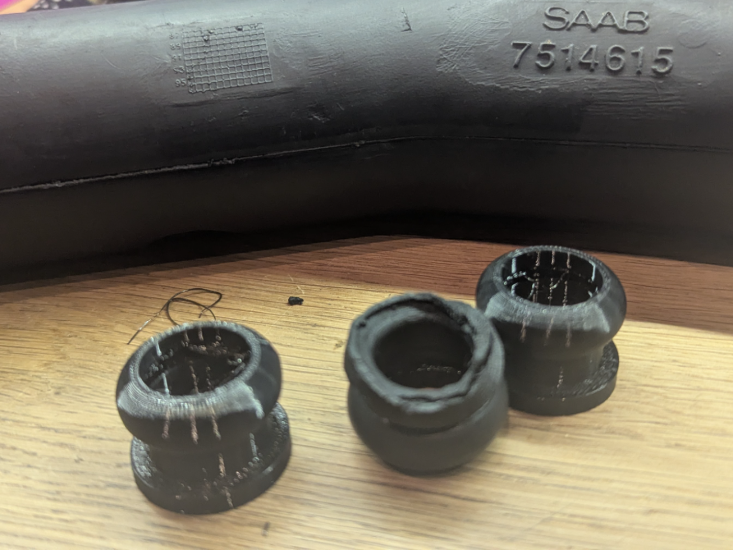 Saab 900 Turbo  Air Intake 7517147 Rubber Seal