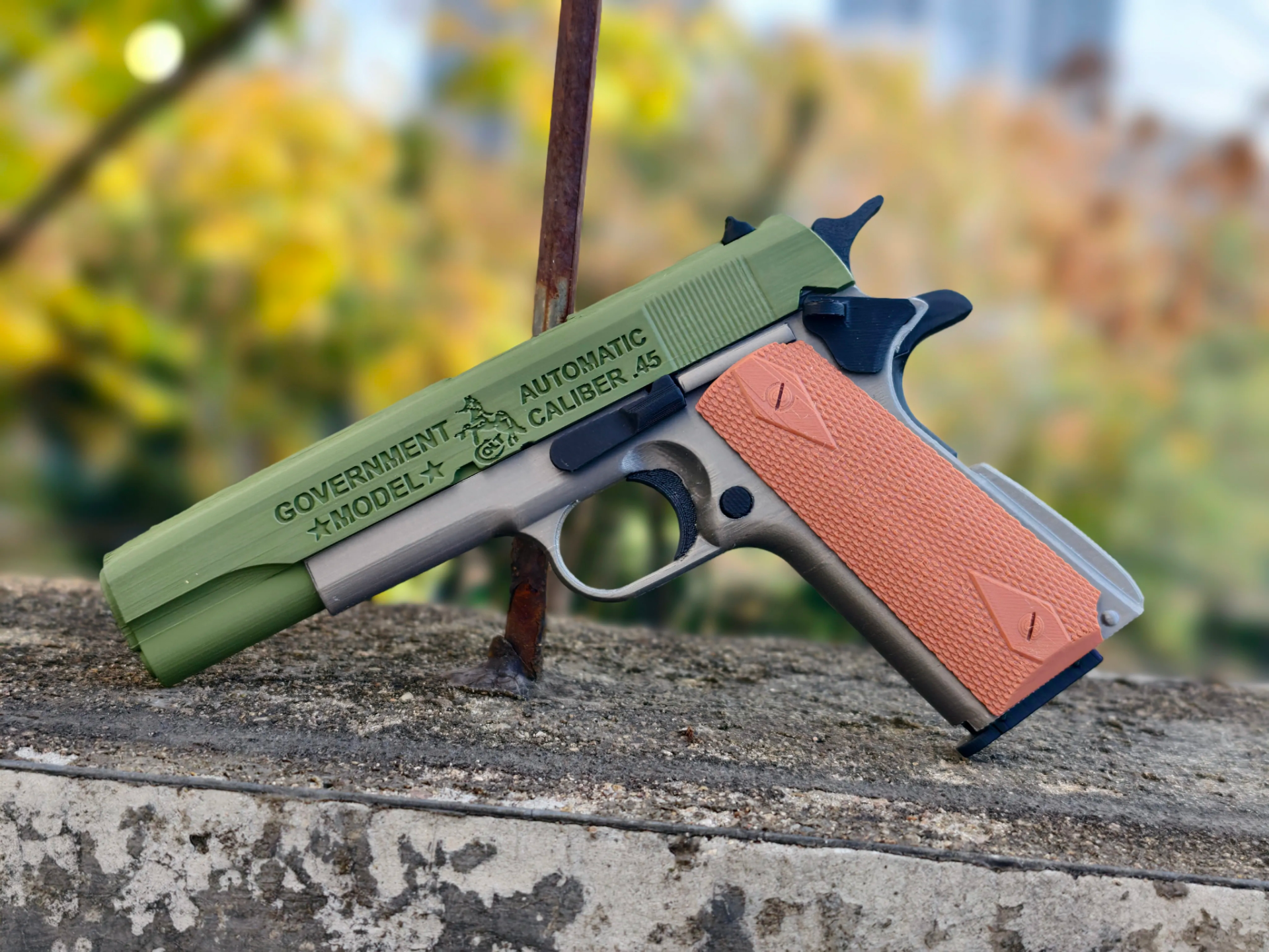 Colt M1911 pistol Grip