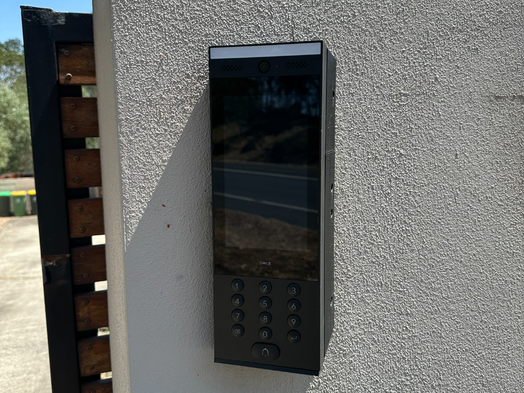 Ubiquiti Unifi Intercom Angled Mount