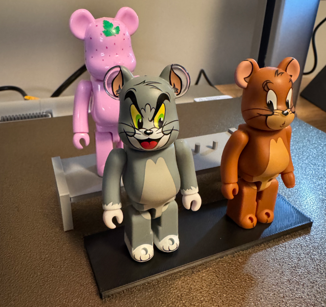 Medicom Bearbrick Display Stands
